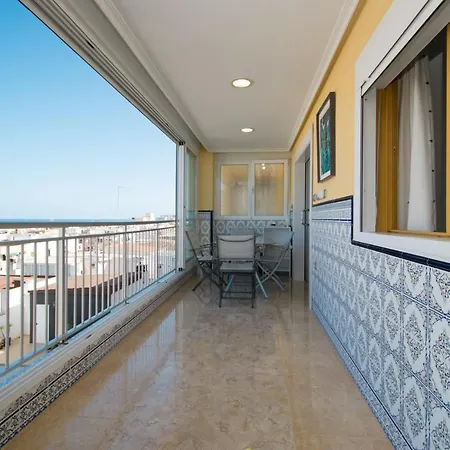 105 View - Alicante Apartment *